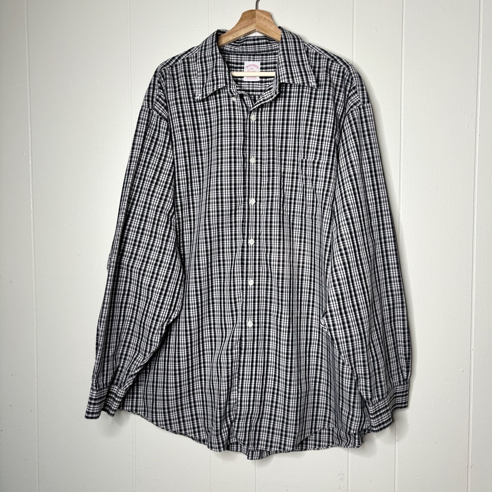 Brooks Brothers Black and White Casual Button Down Shirt
